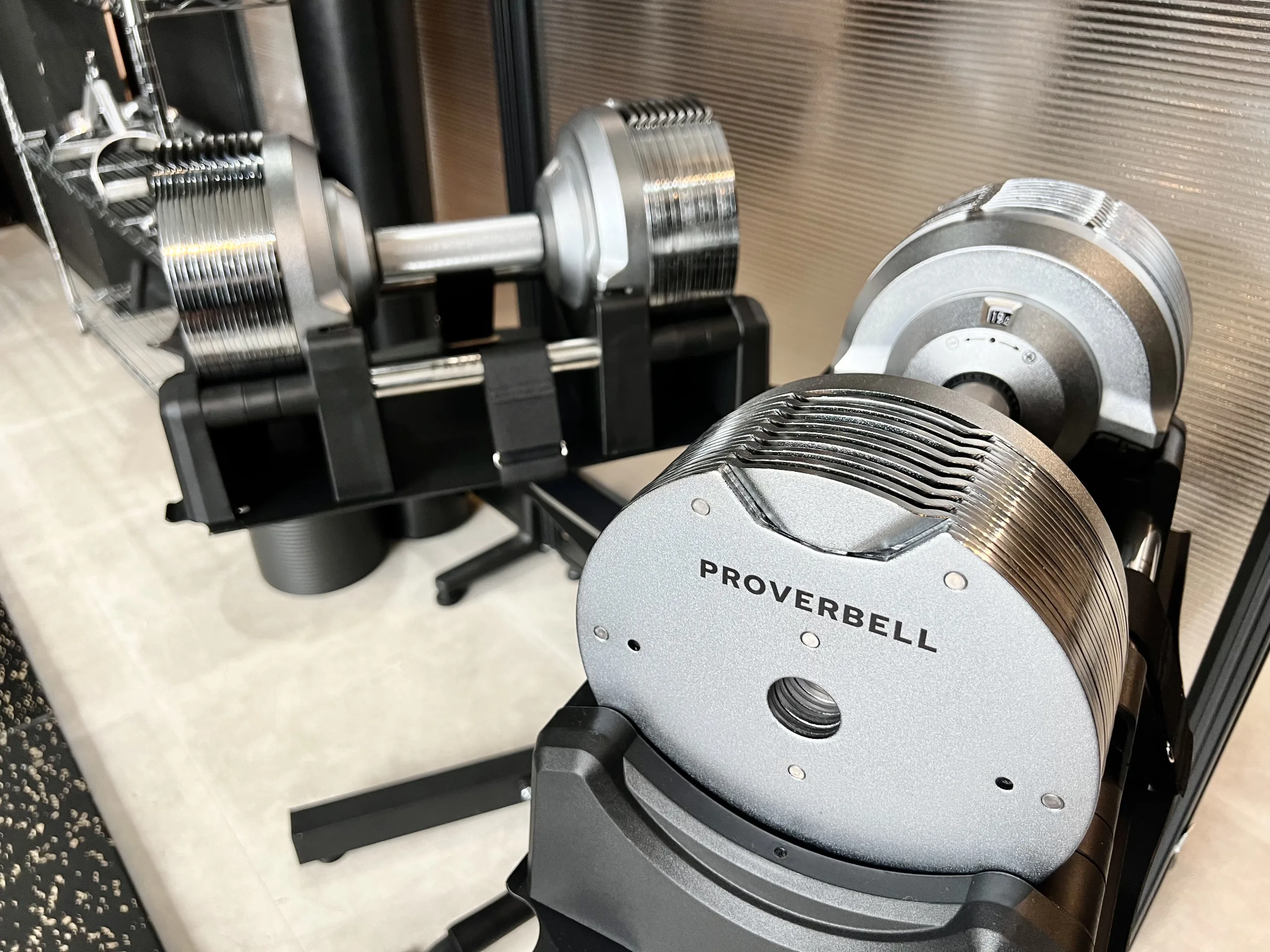 表参道・外苑前エリアで人気のパーソナルジムQUALITAS青山外苑前店のトレーニング施設の内装